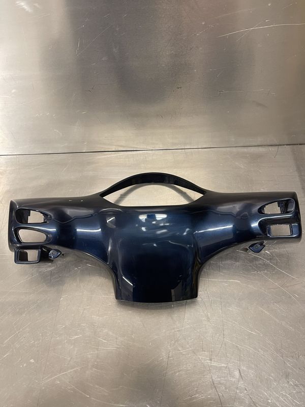 Vespa Primavera 50 Frontlykt deksel øvre 