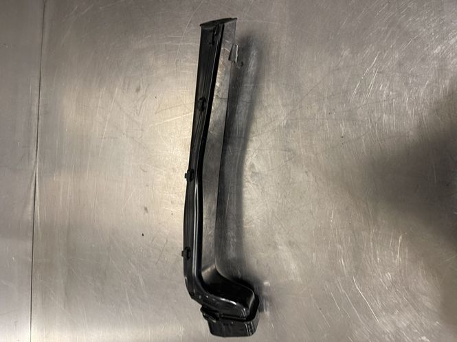 Hovedbilde Husqvarna Svartpilen 401 2023 Luftinntak luftfilter 