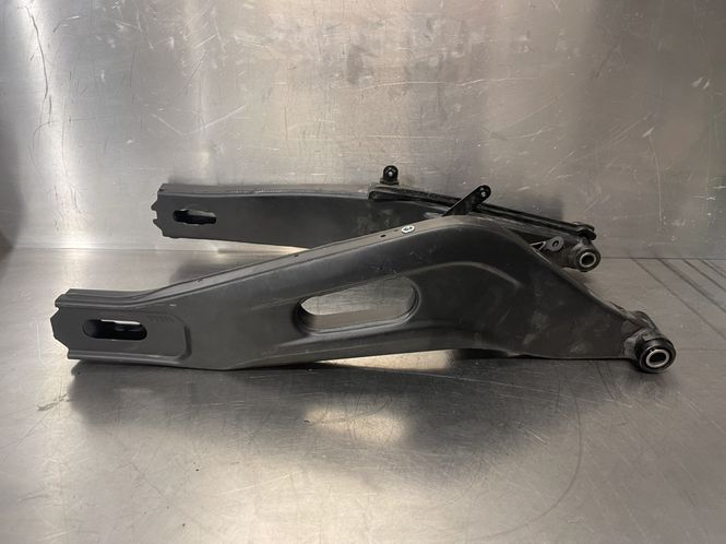 Hovedbilde Yamaha MT 07 2023 Baksving