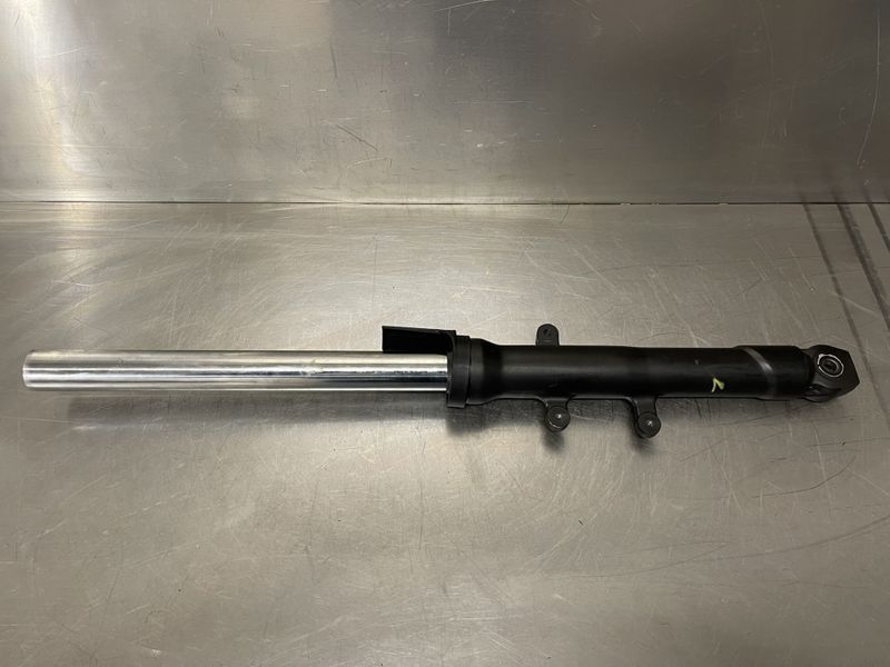 Kawasaki Z125 2024 Gaffelbein venstre