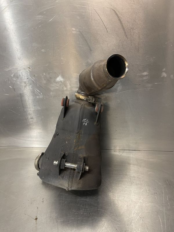 KTM Duke 125 Eksospotte 