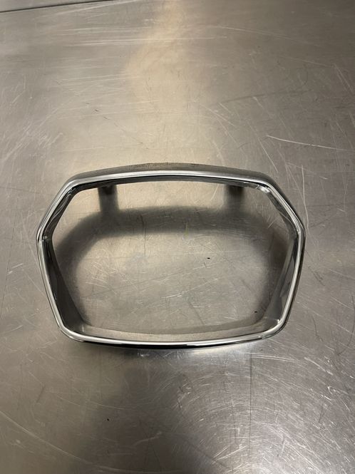 Hovedbilde Vespa Sprint 50 Frontlykt pynteramme 