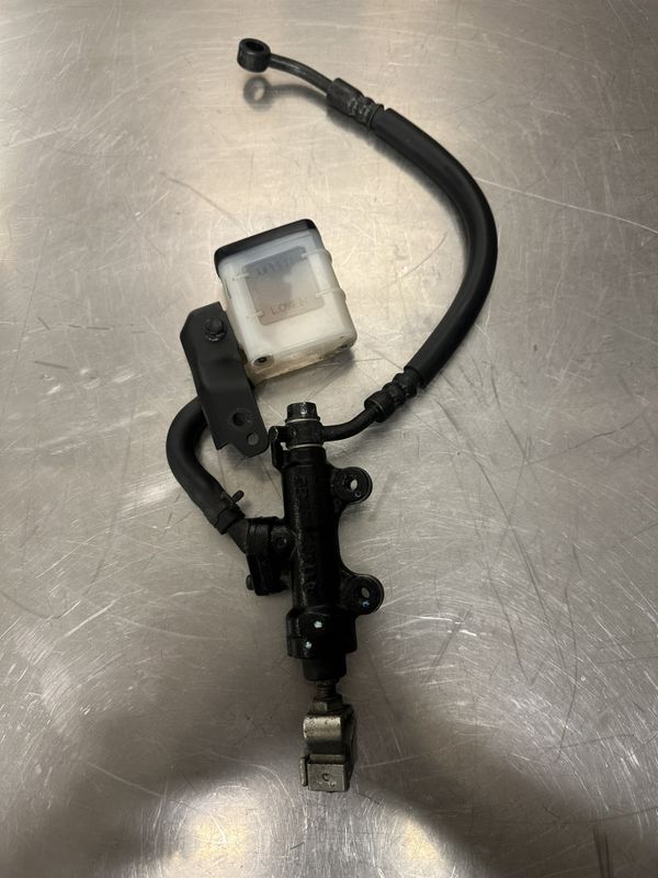 Honda CBR 500 R 2020 Bremsepumpe bakbrems 