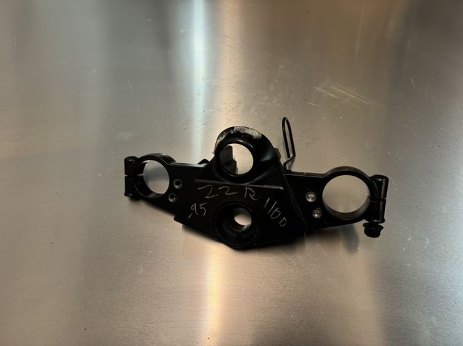 Hovedbilde Kawasaki ZZR 1100 1993-2001 Styrekrone øvre