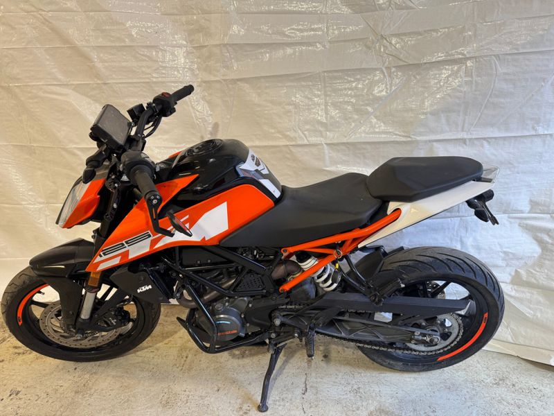 KTM DUKE 125 2020