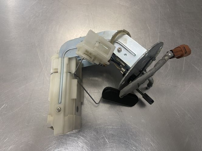 Hovedbilde Suzuki GSX-F 650 2009 Bensinpumpe