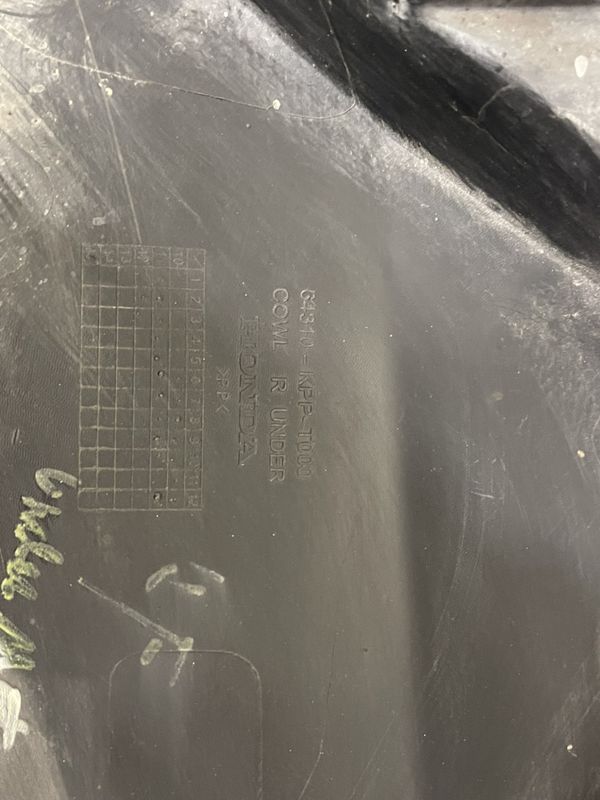 Honda CBR 125 2012 Nedre sidekåpe høyre 