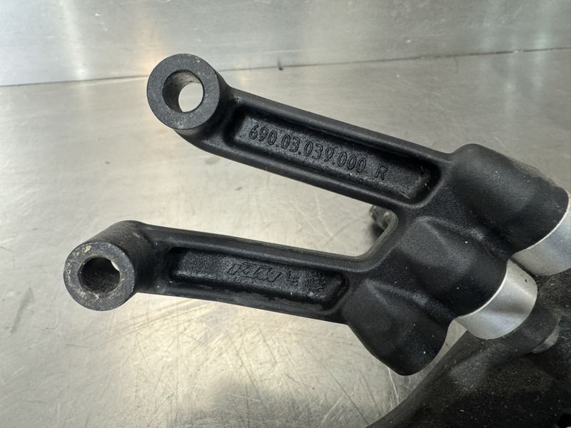 KTM RC8R 1190 2009 Fothviler m/brakett høyre