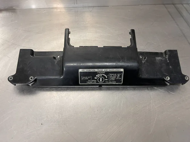 Hovedbilde Honda GL Gold Wing 1500 1995 Låseplate bagasjerom