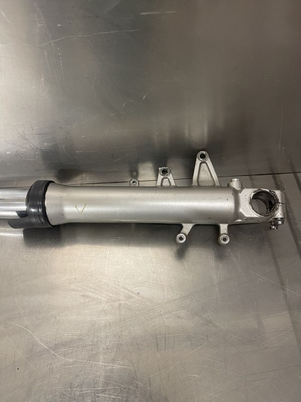Suzuki GSXR 600 2003 Gaffelbein venstre