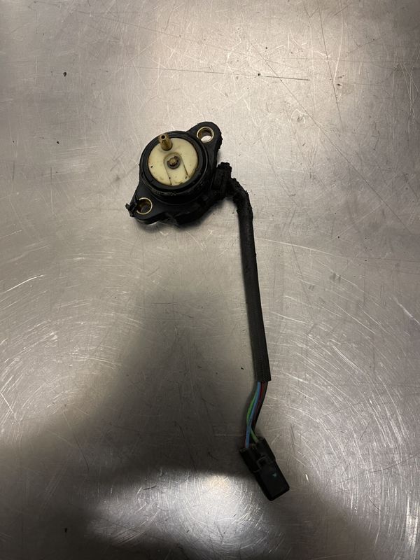 Triumph Tiger 800 2015 Girkasse sensor 