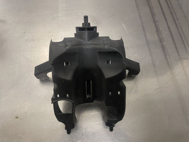 Hovedbilde Husqvarna Svartpilen 401 2023 Frontbrakett 