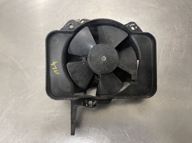 Hovedbilde KTM Duke 125 2017 Kjølevifte radiator