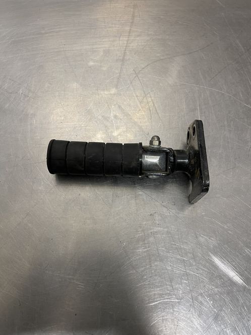 Hovedbilde Yamaha XVS1100 Dragstar 2001 Fothviler passasjer venstre 