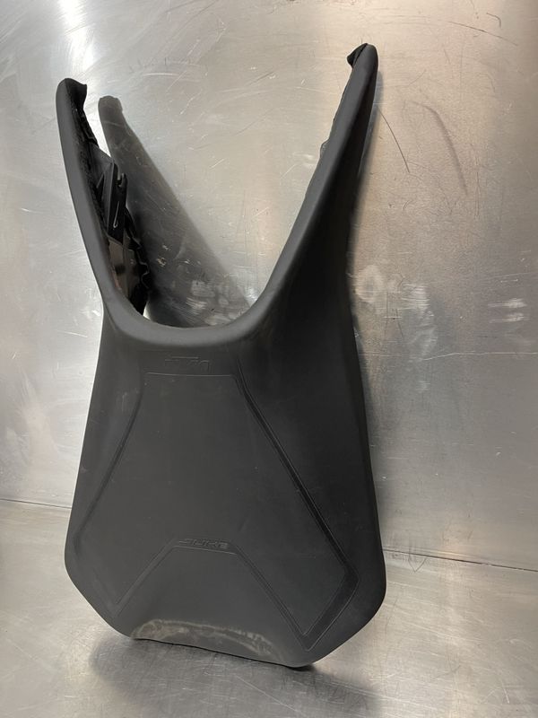 KTM Duke 125 2020 Sal fremre