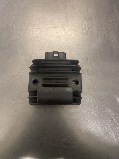 Hovedbilde Yamaha MT125 2020-2025 Spenningsregulator 