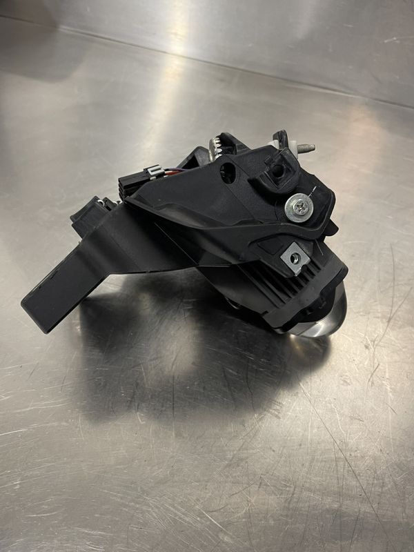 Yamaha MT125 2020-2025 Frontlykt 