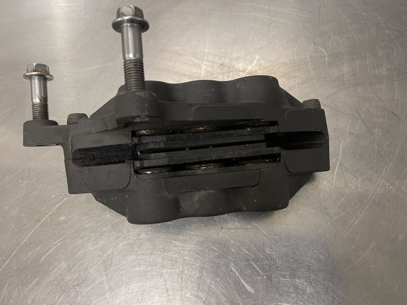 Kawasaki Ninja ZX-6R 1998 Bremsecaliper foran venstre